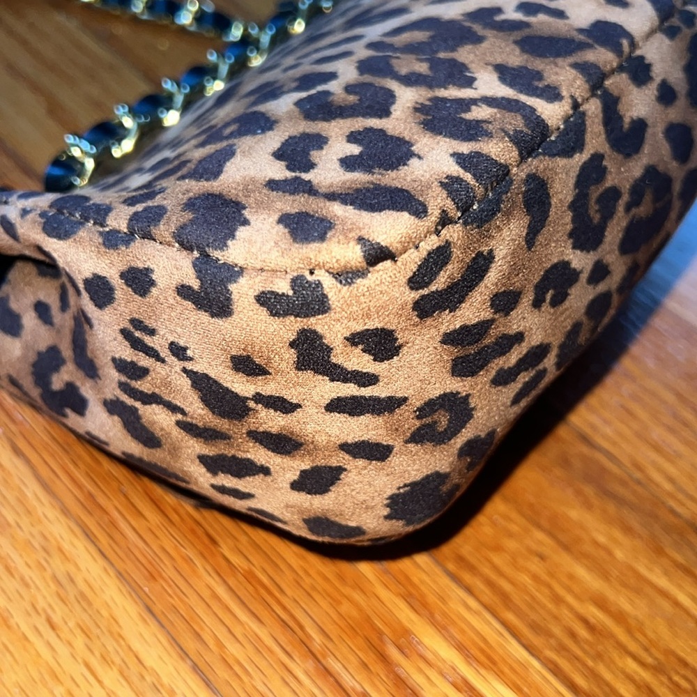 Leopard Shoulder Bag - Picture 5 of 7